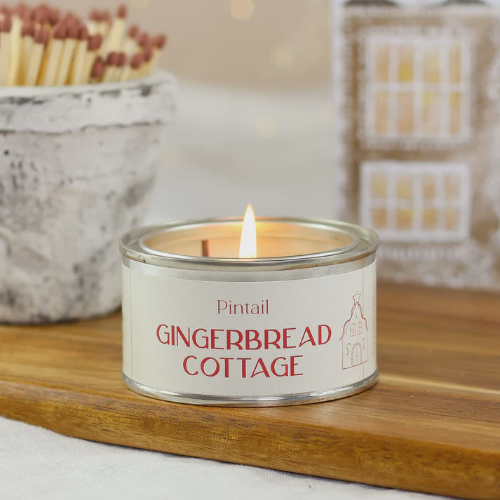 Xmas Candle: Scented Tin 14 hrs - Gingerbread Cottage - Pintail Candles