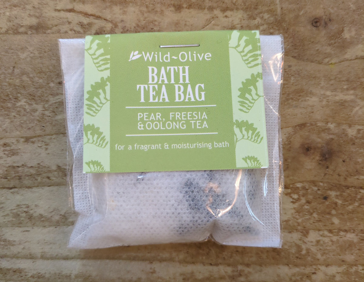 Bath Tea Bag: Freesia Pear and Oolong Handmade Natural Ingredients Essentail Oils - Wild Olive