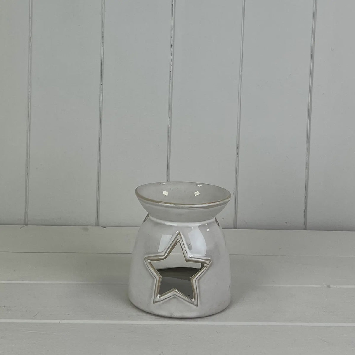 Oil Burner Wax Melter: Ceramic Star Cut Out 10cm - Cream