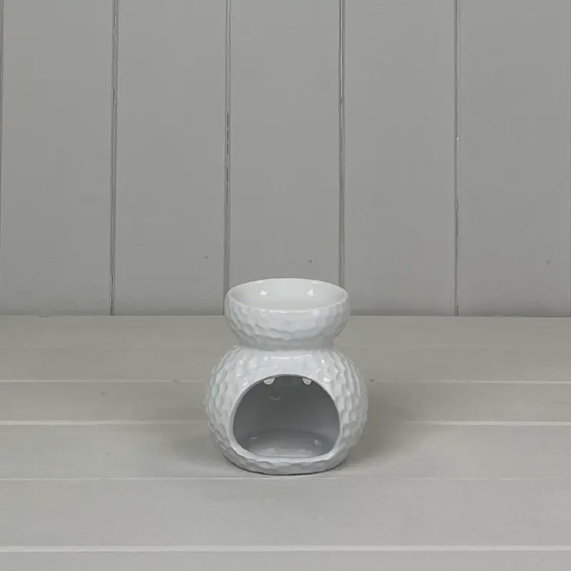 Oil Burner Wax Melter: Ceramic Heart Shaped 9cm- White - Satchville Gifts Co