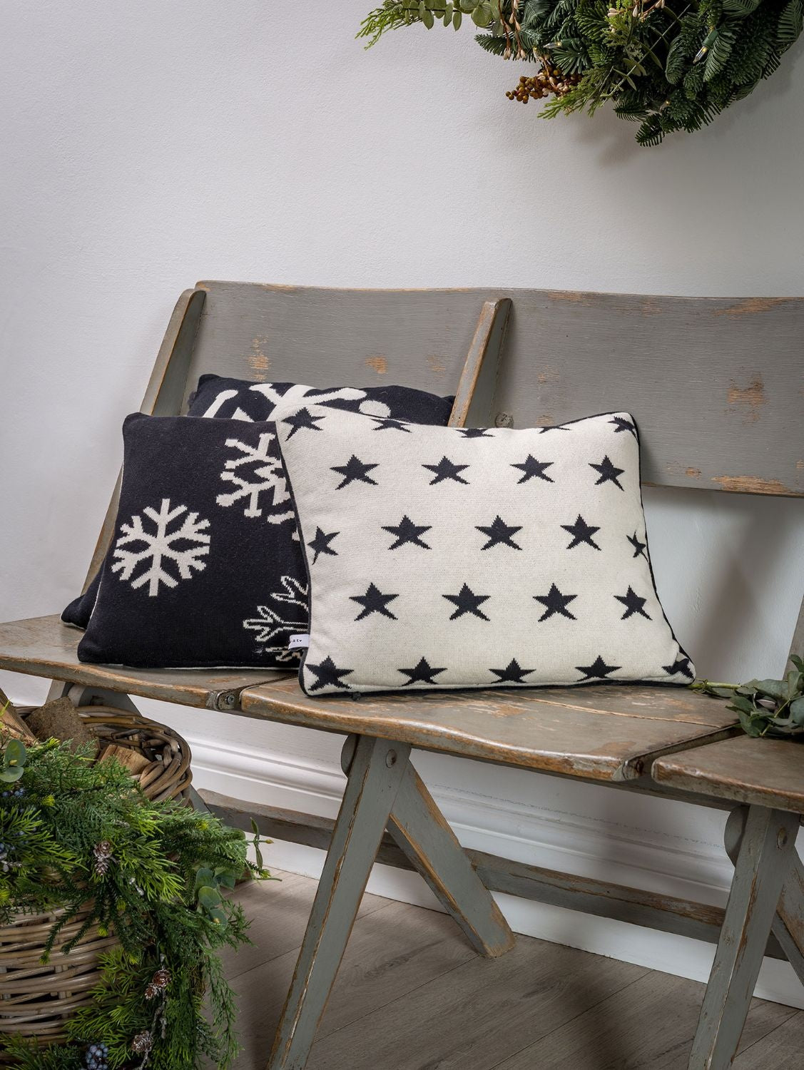 Cushion: Cotton Knit Star Scatter - Black & White