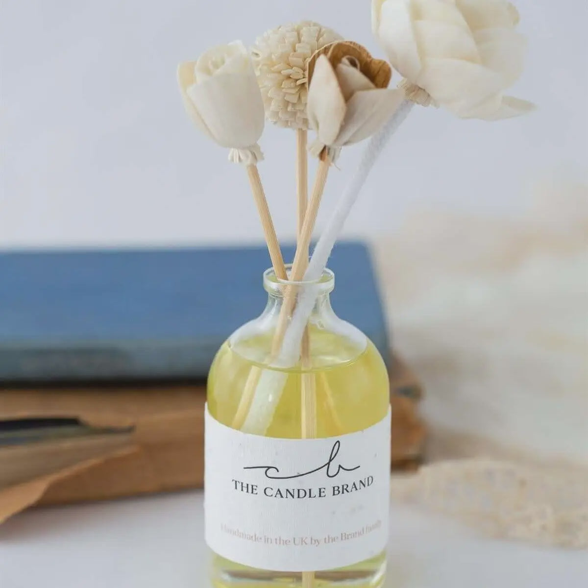 Flower Diffuser: Dark Honey With Pepper 110ml Seed Label - The Candle Brand