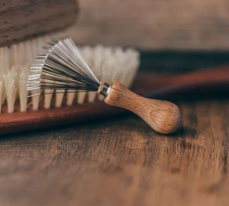 Hair Brush Cleaner: Wire Oiled Beechwood Handle Traditional Handcrafted - Natural & Silver