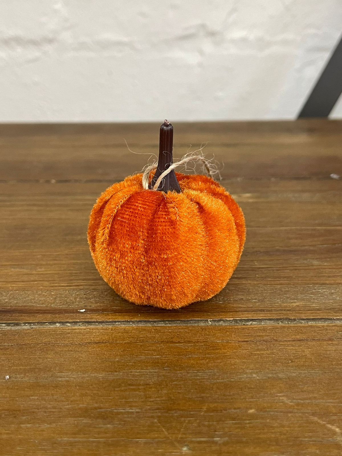 Autumn Hanging Dec: Tiny Velvet Pumpkin Halloween  - Orange - Gisela Graham