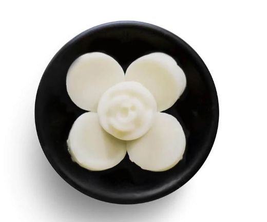 Wax Melt: EVERYDAY Vanilla and Peony Soya Wax - Freckleface Home